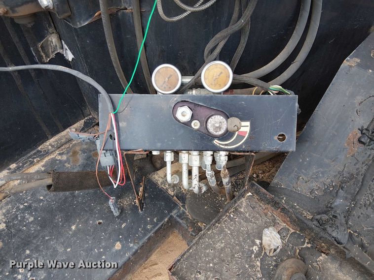 image for item EC1187 2013 Cimline Gen 4 pothole patcher