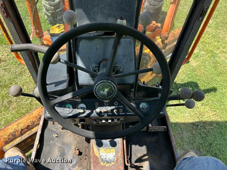 image for item EC1403 1983 John Deere 570A motor grader