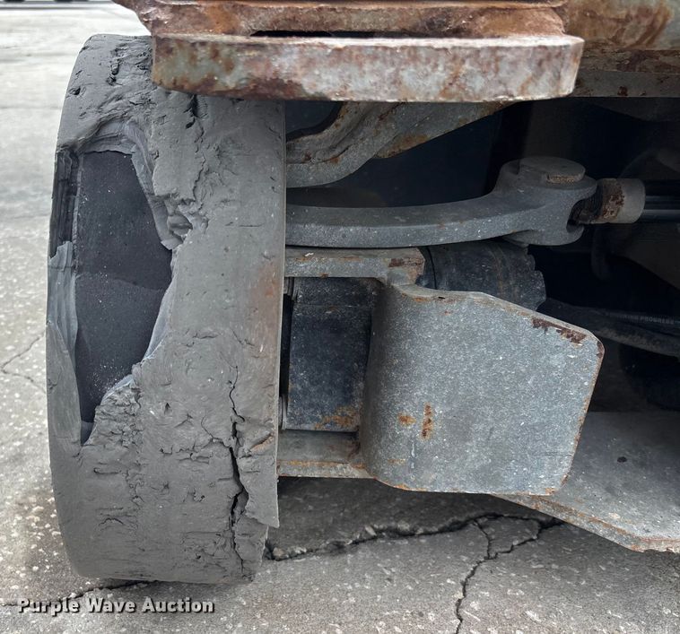 image for item EC3773 2017 SkyJack SJIII 4740 scissor lift