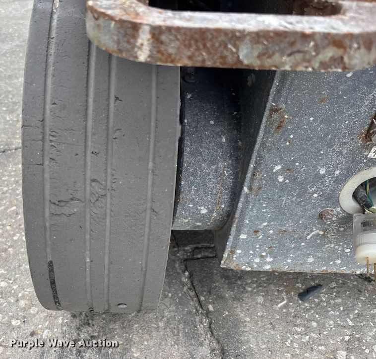 image for item EC3773 2017 SkyJack SJIII 4740 scissor lift