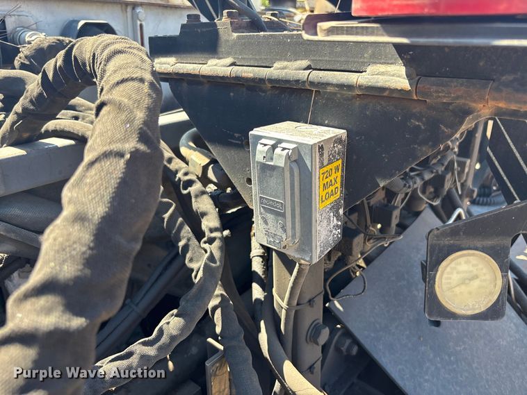 image for item EC3780 2011 Roadtec RP-190 paver