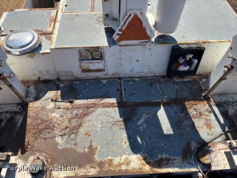 image for item EC3780 2011 Roadtec RP-190 paver