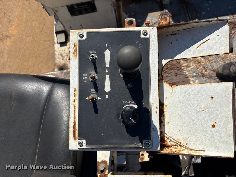 image for item EC3780 2011 Roadtec RP-190 paver