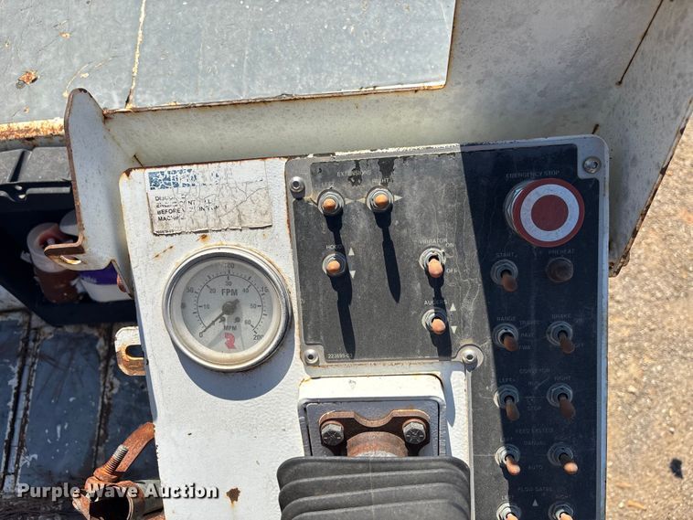 image for item EC3780 2011 Roadtec RP-190 paver