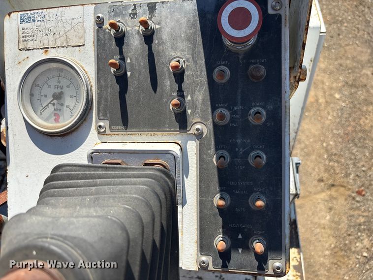 image for item EC3780 2011 Roadtec RP-190 paver