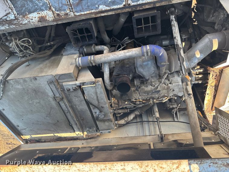 image for item EC3780 2011 Roadtec RP-190 paver