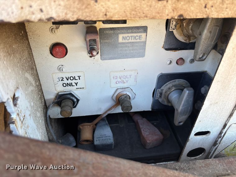 image for item EC3780 2011 Roadtec RP-190 paver