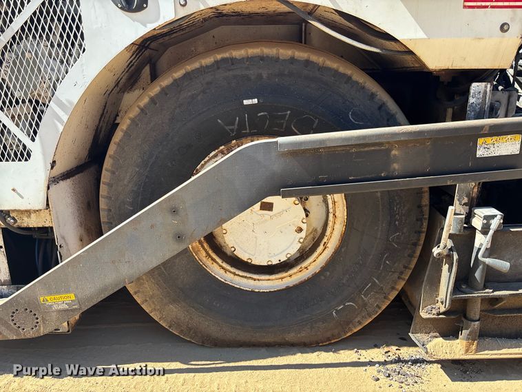 image for item EC3780 2011 Roadtec RP-190 paver