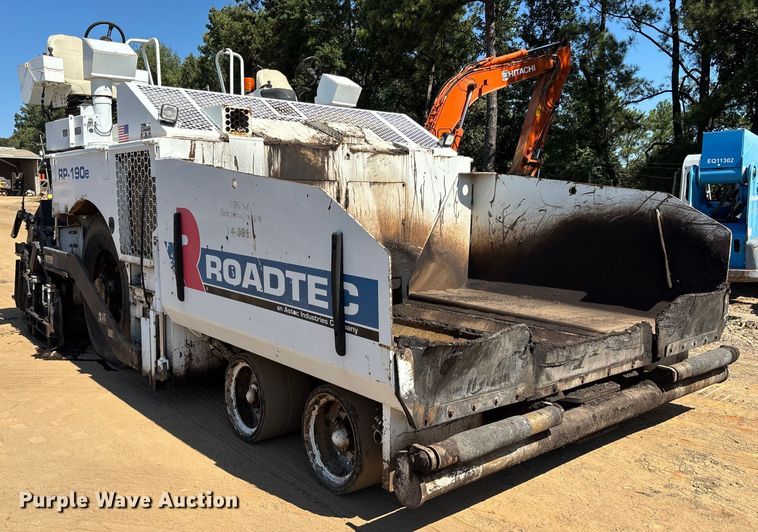 image for item EC3781 Roadtec RP-190E paver