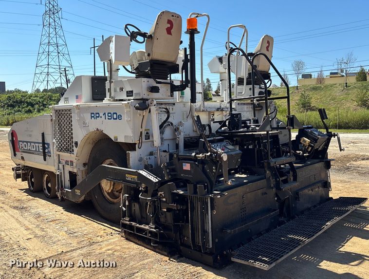 image for item EC3781 Roadtec RP-190E paver