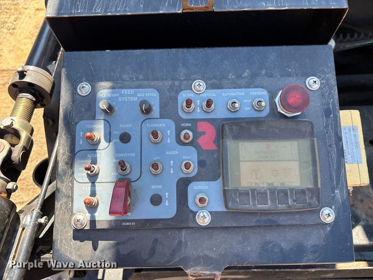 image for item EC3781 Roadtec RP-190E paver