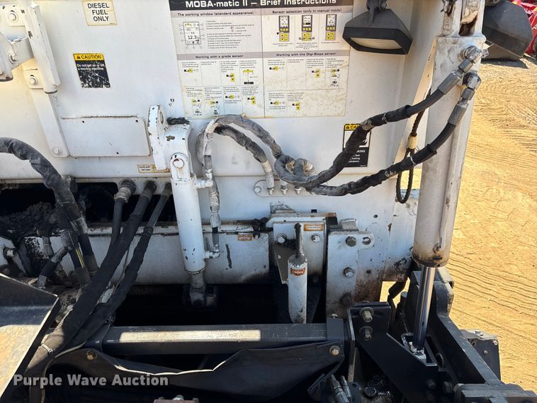 image for item EC3781 Roadtec RP-190E paver