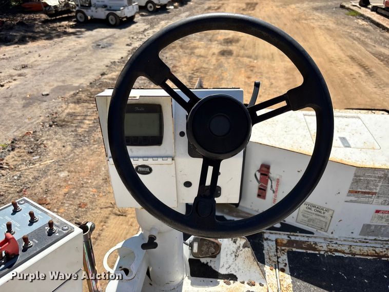 image for item EC3781 Roadtec RP-190E paver