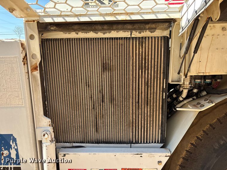 image for item EC3781 Roadtec RP-190E paver