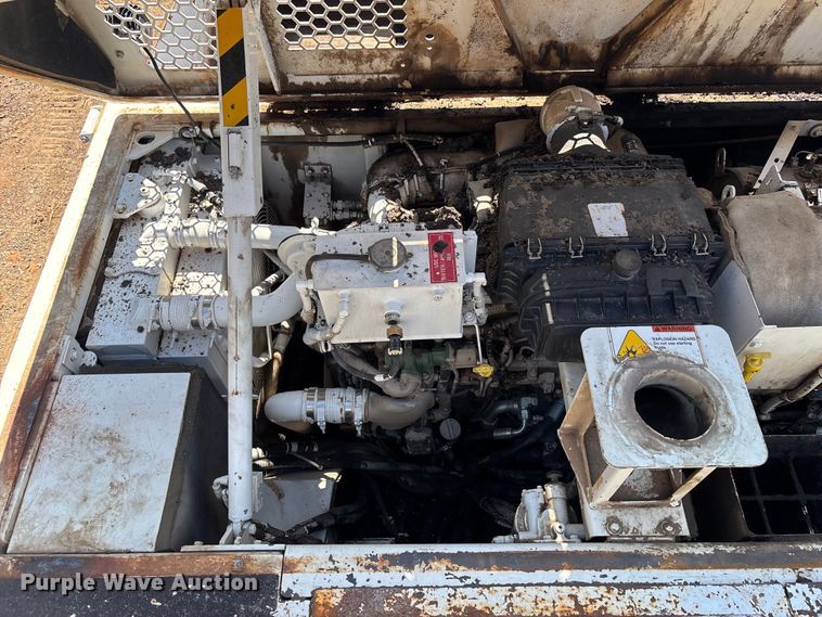 image for item EC3781 Roadtec RP-190E paver
