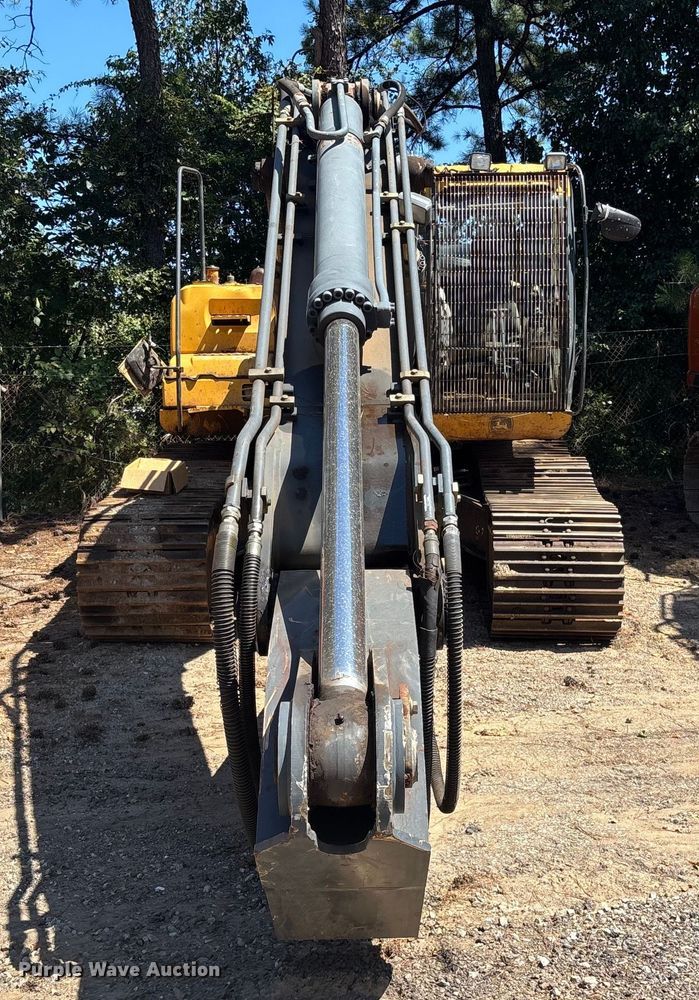 image for item EC3782 2012 John Deere 350G LC excavator