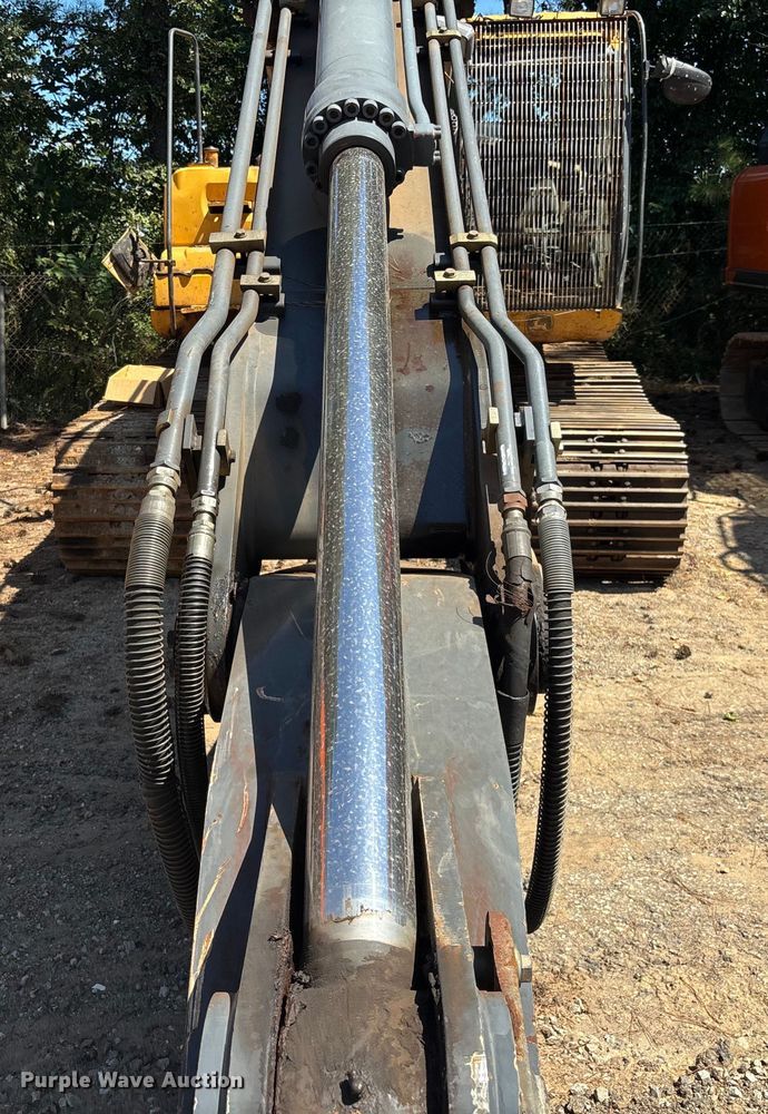 image for item EC3782 2012 John Deere 350G LC excavator