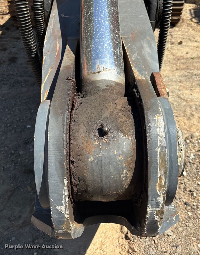 image for item EC3782 2012 John Deere 350G LC excavator