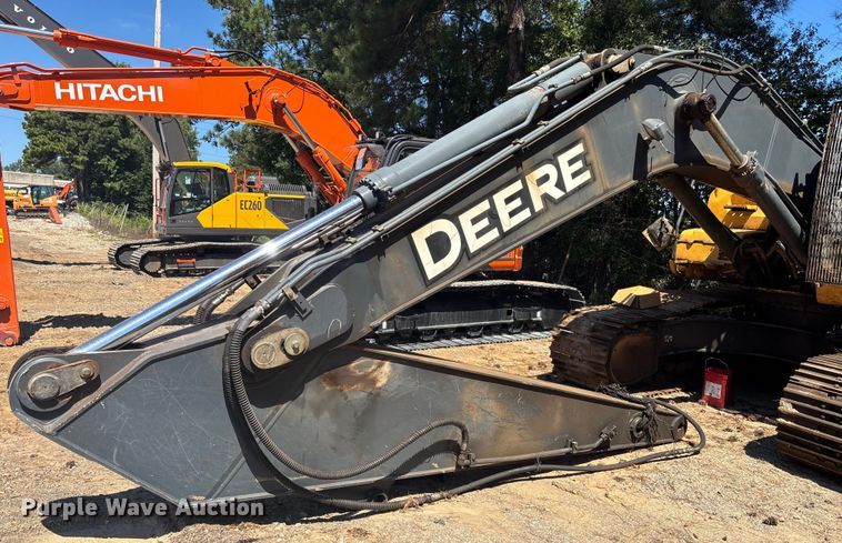 image for item EC3782 2012 John Deere 350G LC excavator