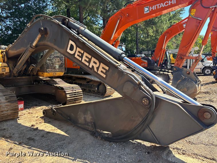image for item EC3782 2012 John Deere 350G LC excavator