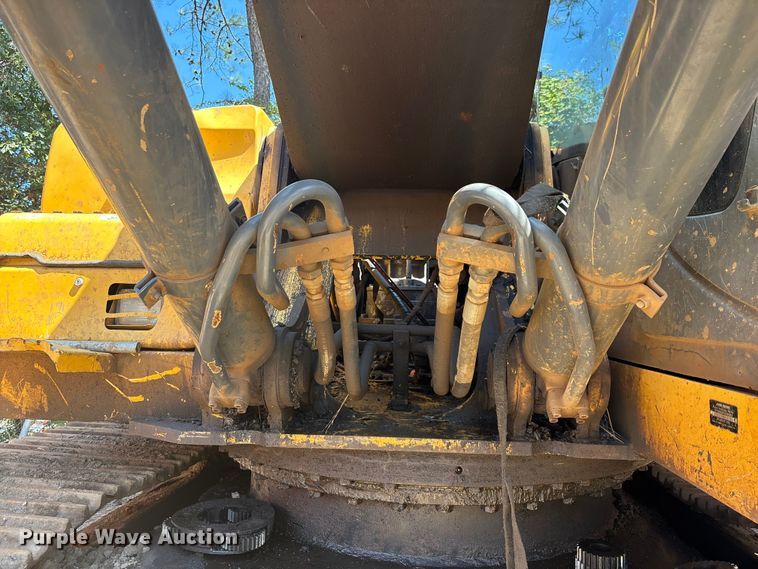 image for item EC3782 2012 John Deere 350G LC excavator