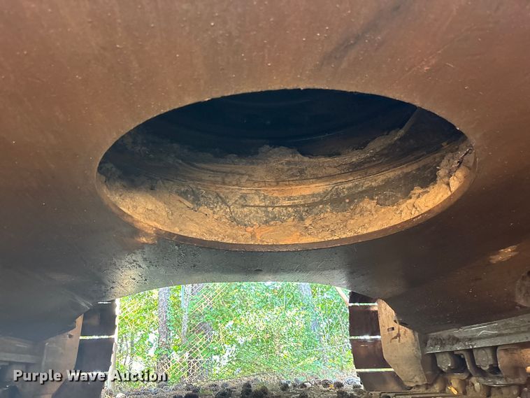 image for item EC3782 2012 John Deere 350G LC excavator