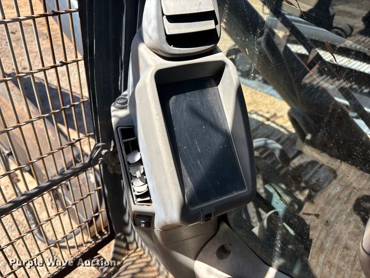 image for item EC3782 2012 John Deere 350G LC excavator