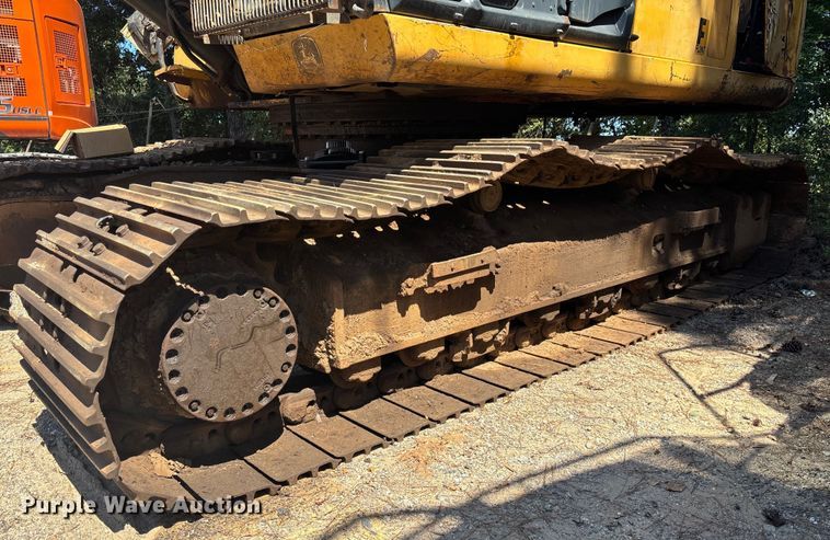 image for item EC3782 2012 John Deere 350G LC excavator