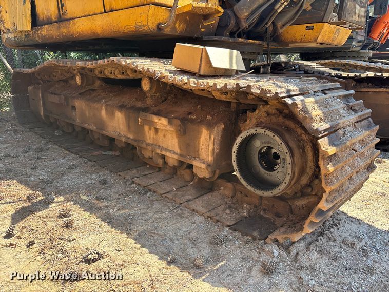 image for item EC3782 2012 John Deere 350G LC excavator