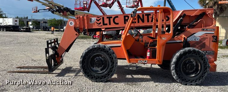 image for item EC3786 2014 JLG 6042 telehandler