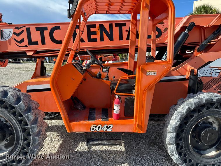 image for item EC3786 2014 JLG 6042 telehandler