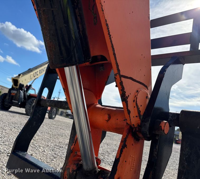 image for item EC3786 2014 JLG 6042 telehandler