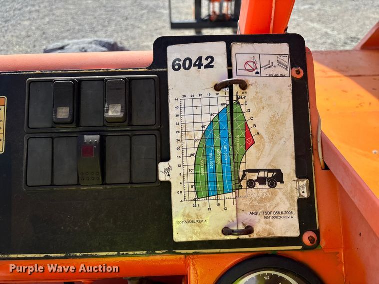 image for item EC3786 2014 JLG 6042 telehandler