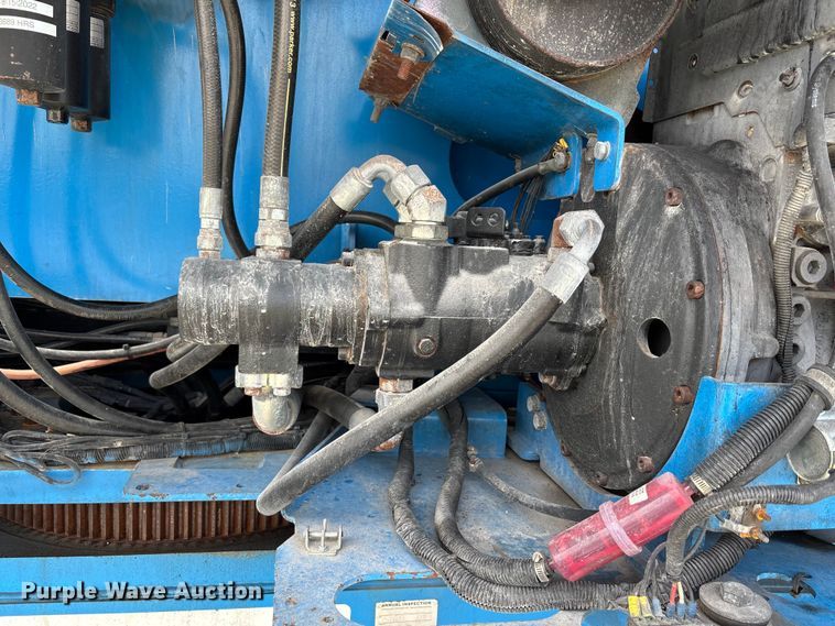 image for item EC3787 2013 Genie Z-80/60 boom lift