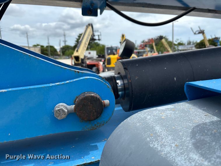 image for item EC3787 2013 Genie Z-80/60 boom lift