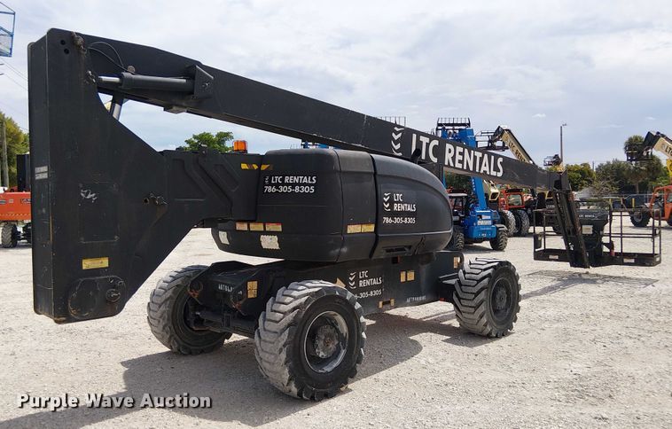 image for item EC3788 2007 JLG 800AJ boom lift