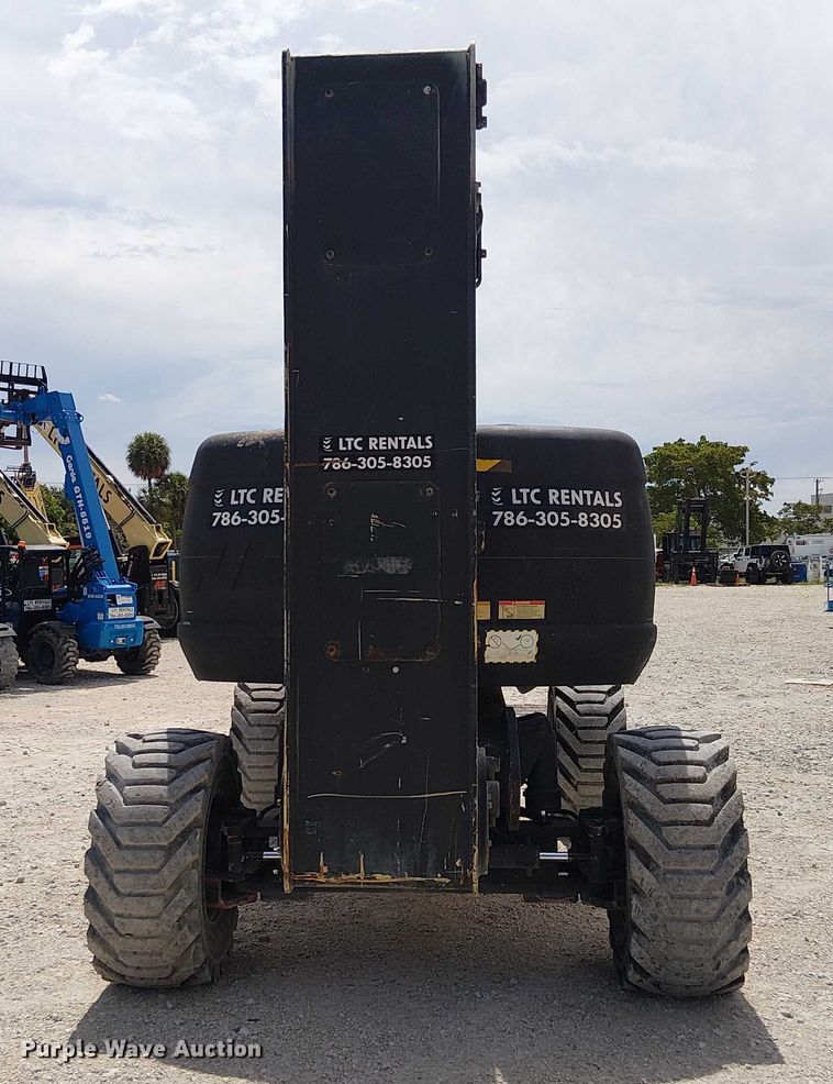 image for item EC3788 2007 JLG 800AJ boom lift