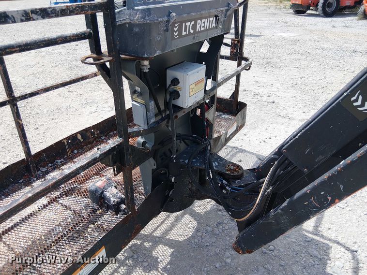 image for item EC3788 2007 JLG 800AJ boom lift