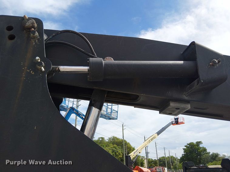 image for item EC3788 2007 JLG 800AJ boom lift