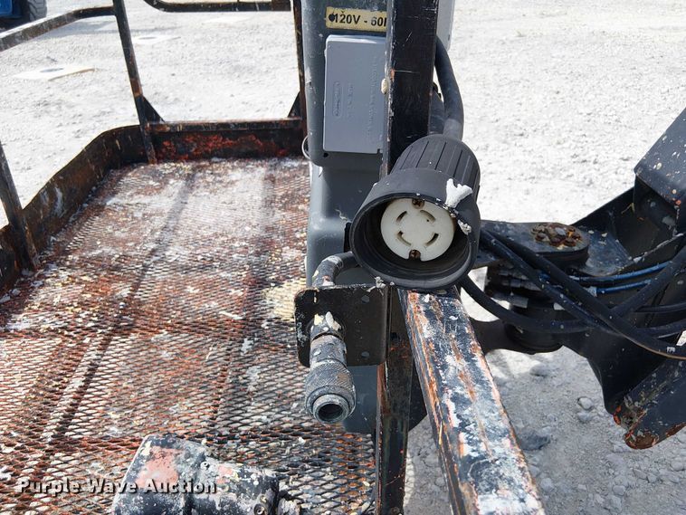 image for item EC3788 2007 JLG 800AJ boom lift