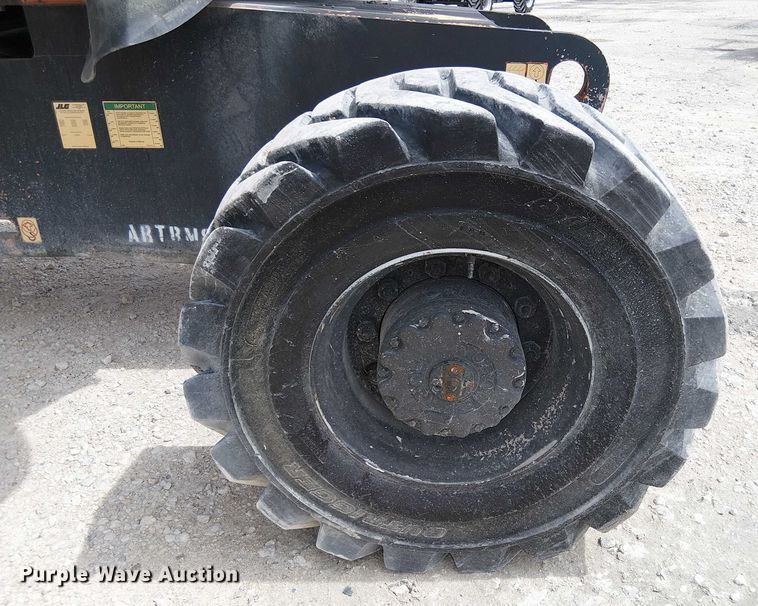 image for item EC3788 2007 JLG 800AJ boom lift