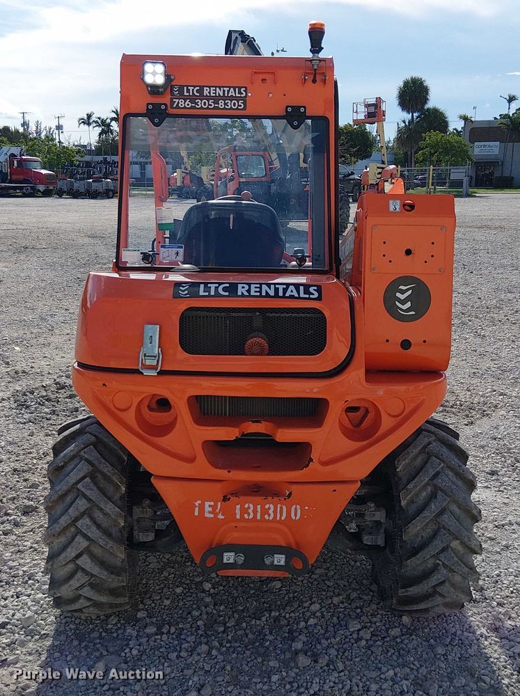 image for item EC3789 2023 JLG 3013 telehandler