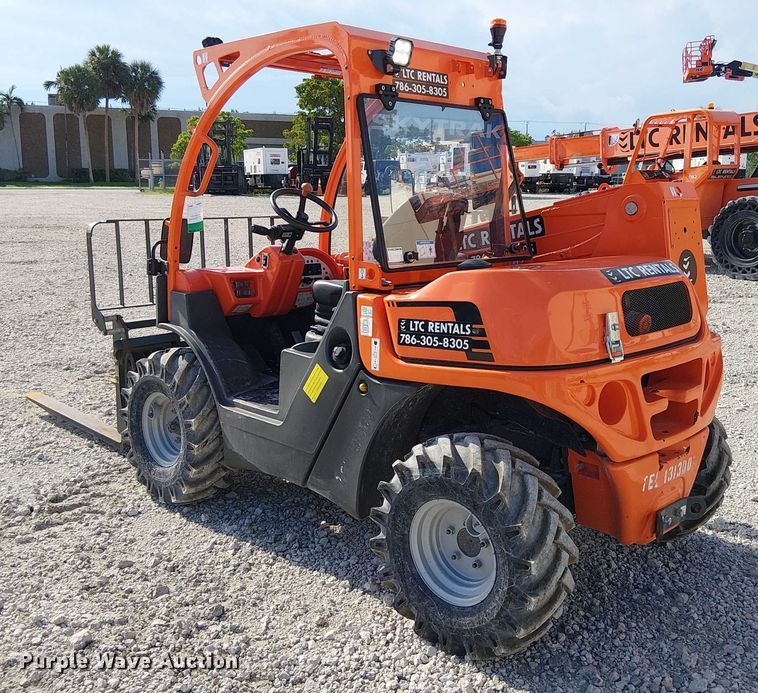image for item EC3789 2023 JLG 3013 telehandler