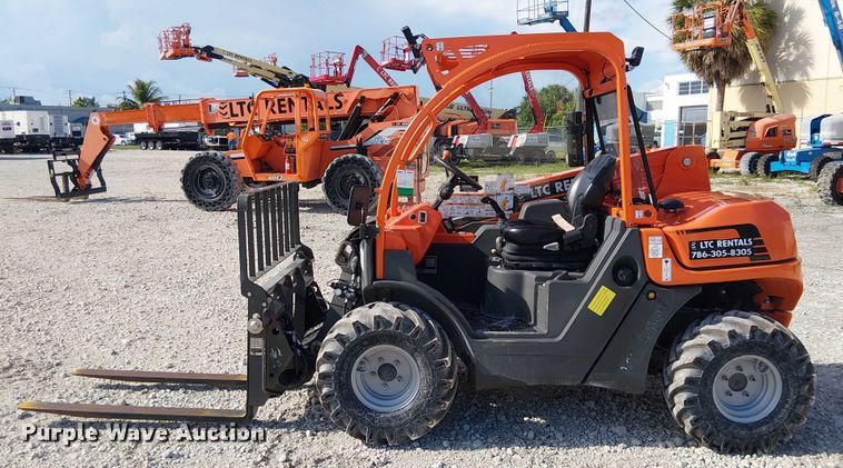 image for item EC3789 2023 JLG 3013 telehandler