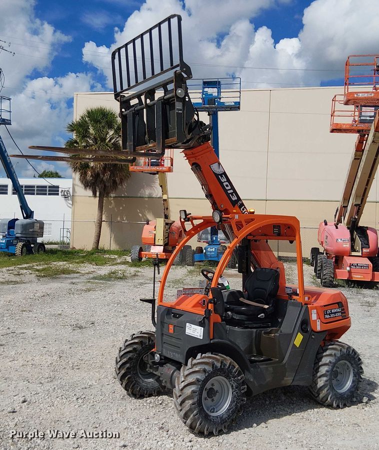 image for item EC3790 2023 JLG 3013 telehandler
