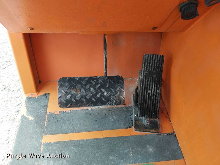image for item EC3791 2015 JLG 6042 telehandler