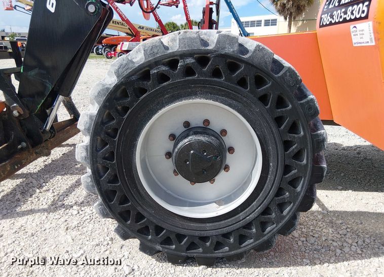 image for item EC3791 2015 JLG 6042 telehandler