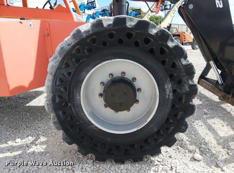 image for item EC3791 2015 JLG 6042 telehandler