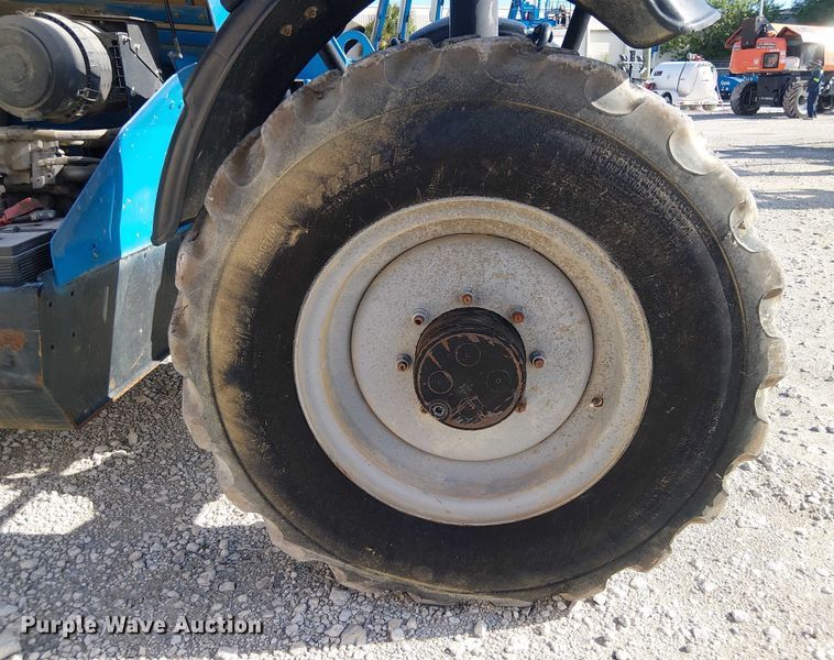 image for item EC3792 2015 Genie GTH844 telehandler