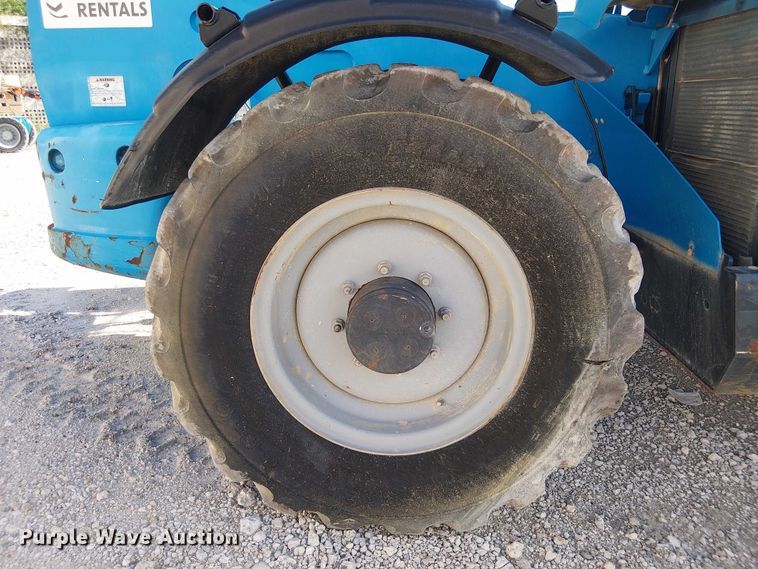 image for item EC3792 2015 Genie GTH844 telehandler